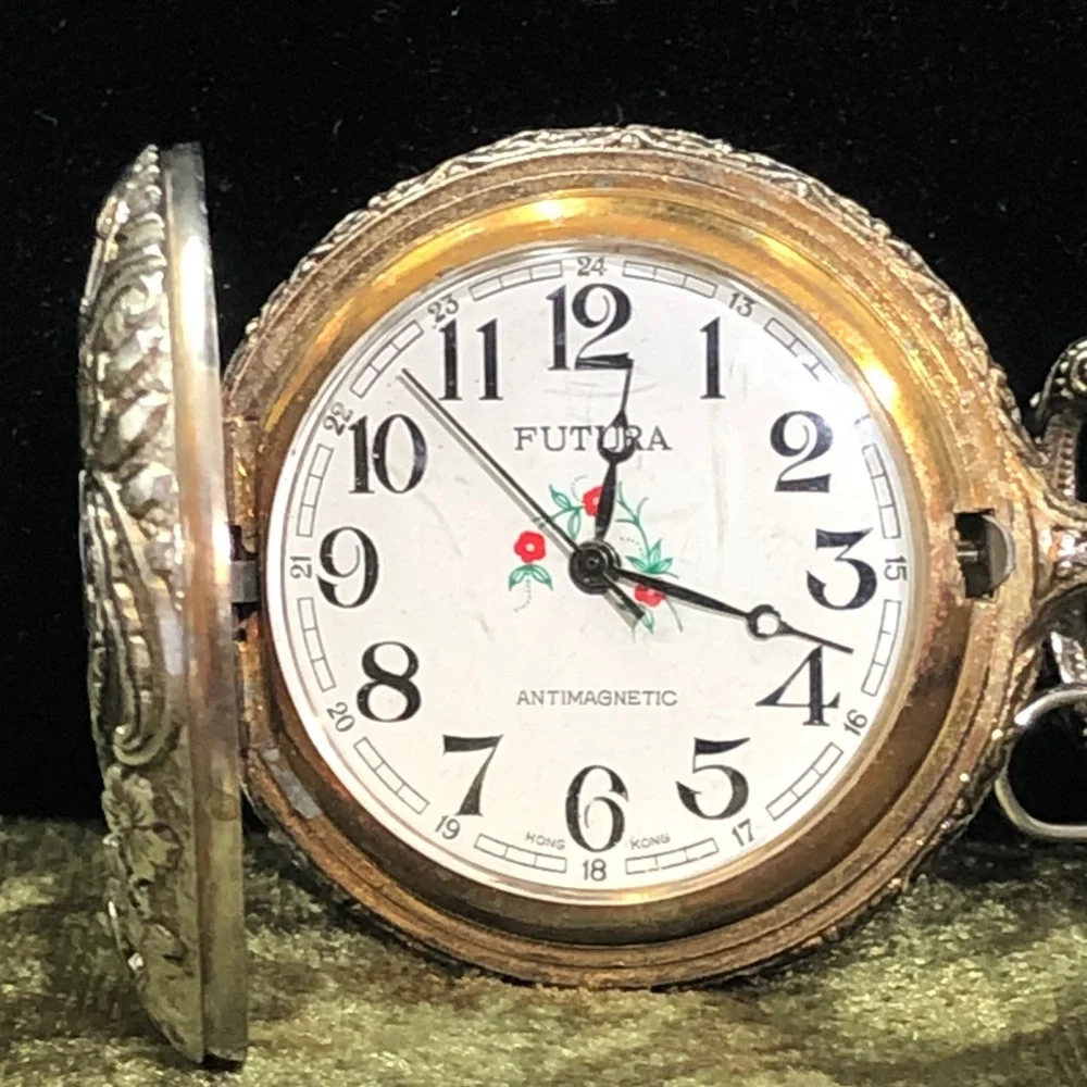 Vintage-Style Silver Tone Pocket Watch Steam Train Motif